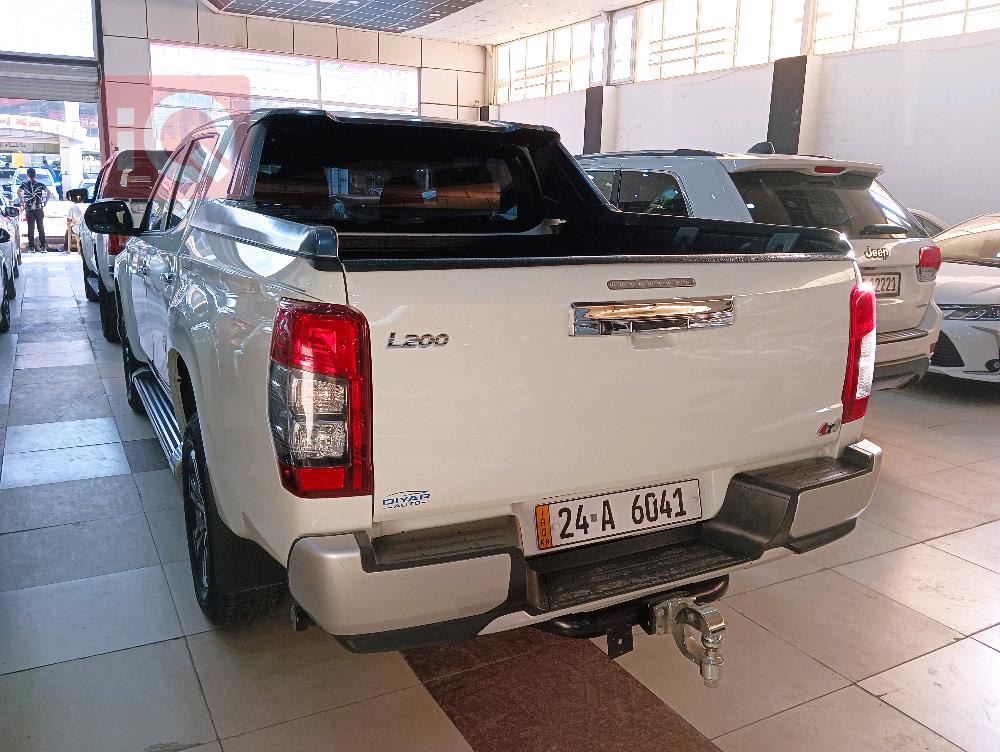 Mitsubishi L200